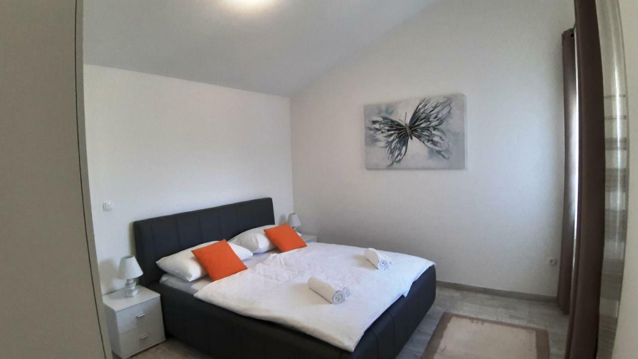 Relax Apartment Стариград-Пакленица Екстериор снимка