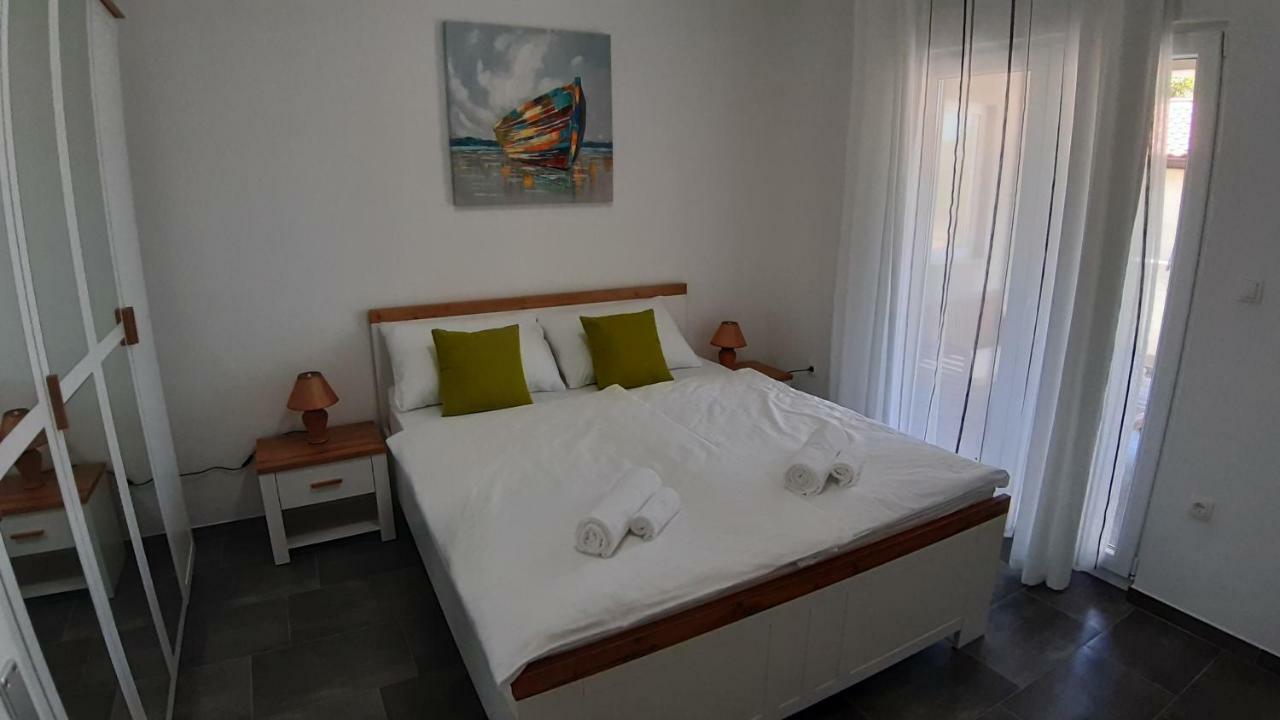 Relax Apartment Стариград-Пакленица Екстериор снимка